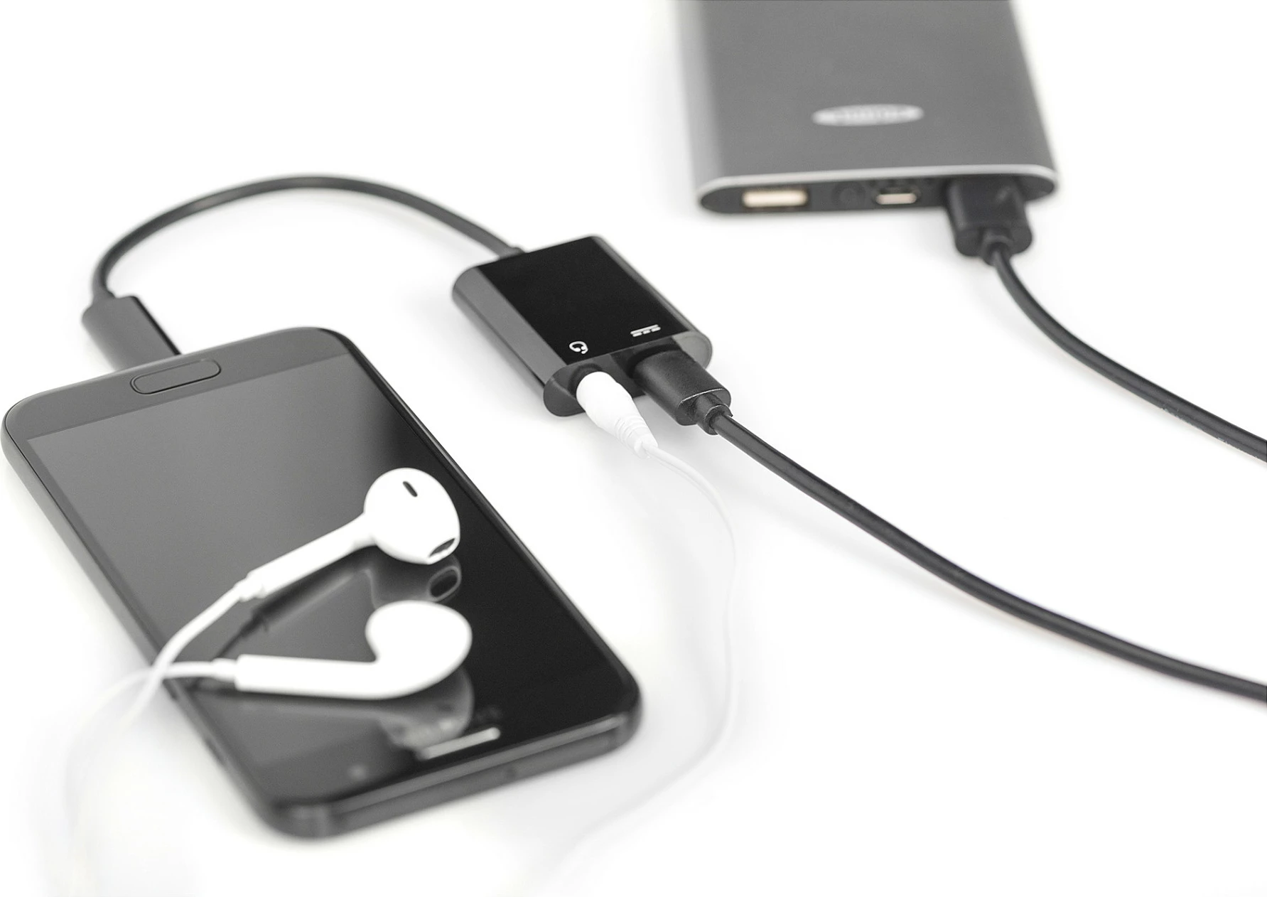 Kabllo adapter Digitus USB Type-C në 3.5mm + USB-C, 0.2m, zi