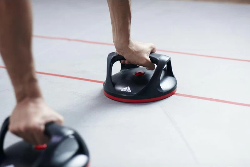 Mbajtëse rotulluese për push-up adidas, për meshkuj dhe femra, të zeza me të kuqe