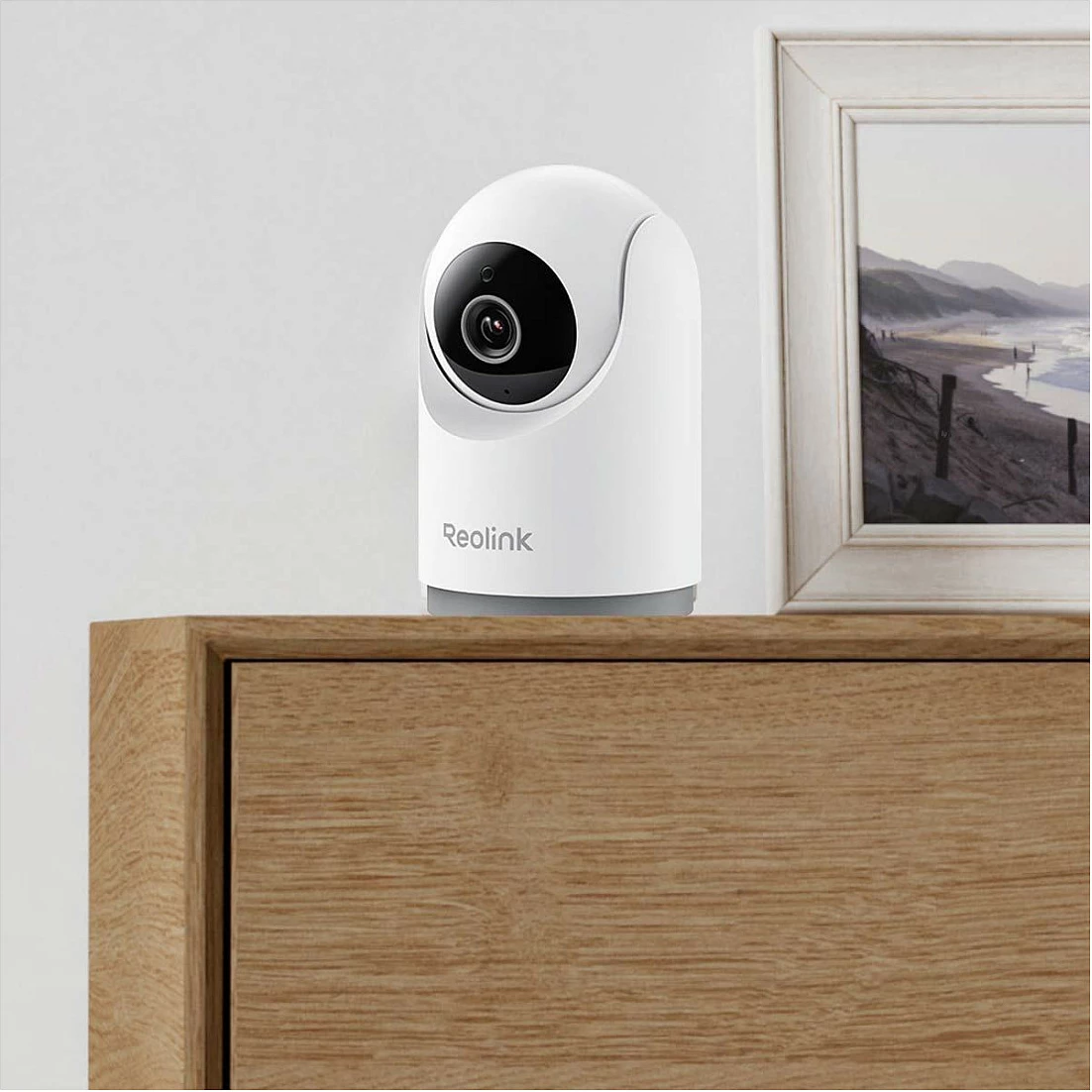 Kamerë sigurie IP Reolink E Series E321, Wi-Fi, Pan/Tilt, Auto-Tracking, Audio 2-drejtimëshe, MicroSD, e bardhë