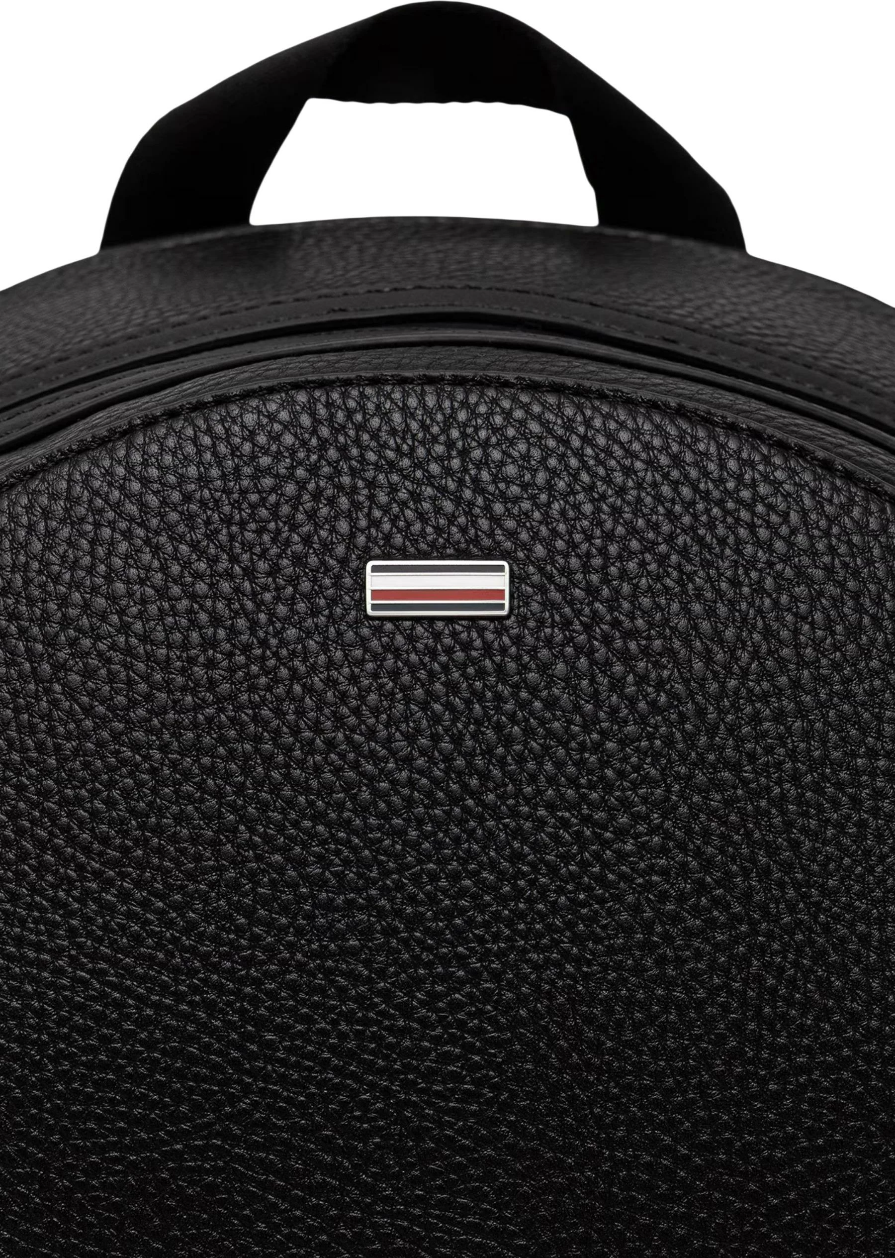 Çantë shpine Tommy Hilfiger TH Central Backpack AM0AM14431, e zezë