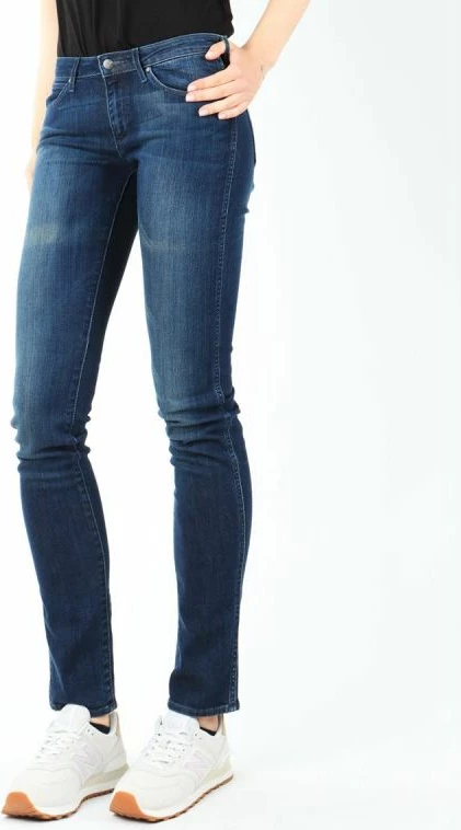 Xhinse femra Wrangler, Molly River Washed [Madhësia: W25 L34]