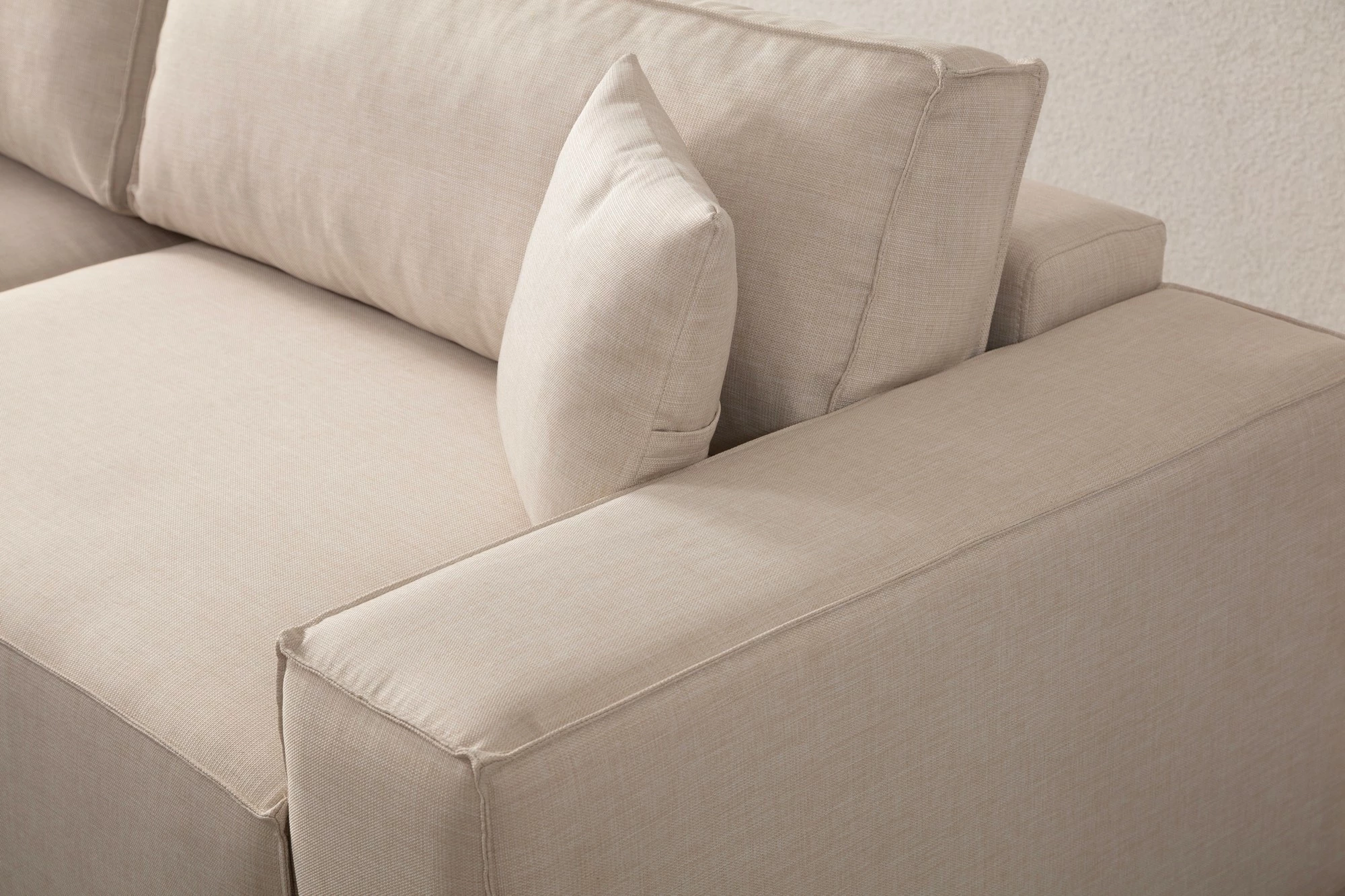Kënd divan-krevat Atelier del Sofa, model Pırlo kënd i majtë, ngjyrë ecru