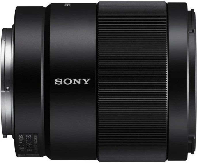 Objektiv Sony 35 mm f/1.8 FE, montimi E