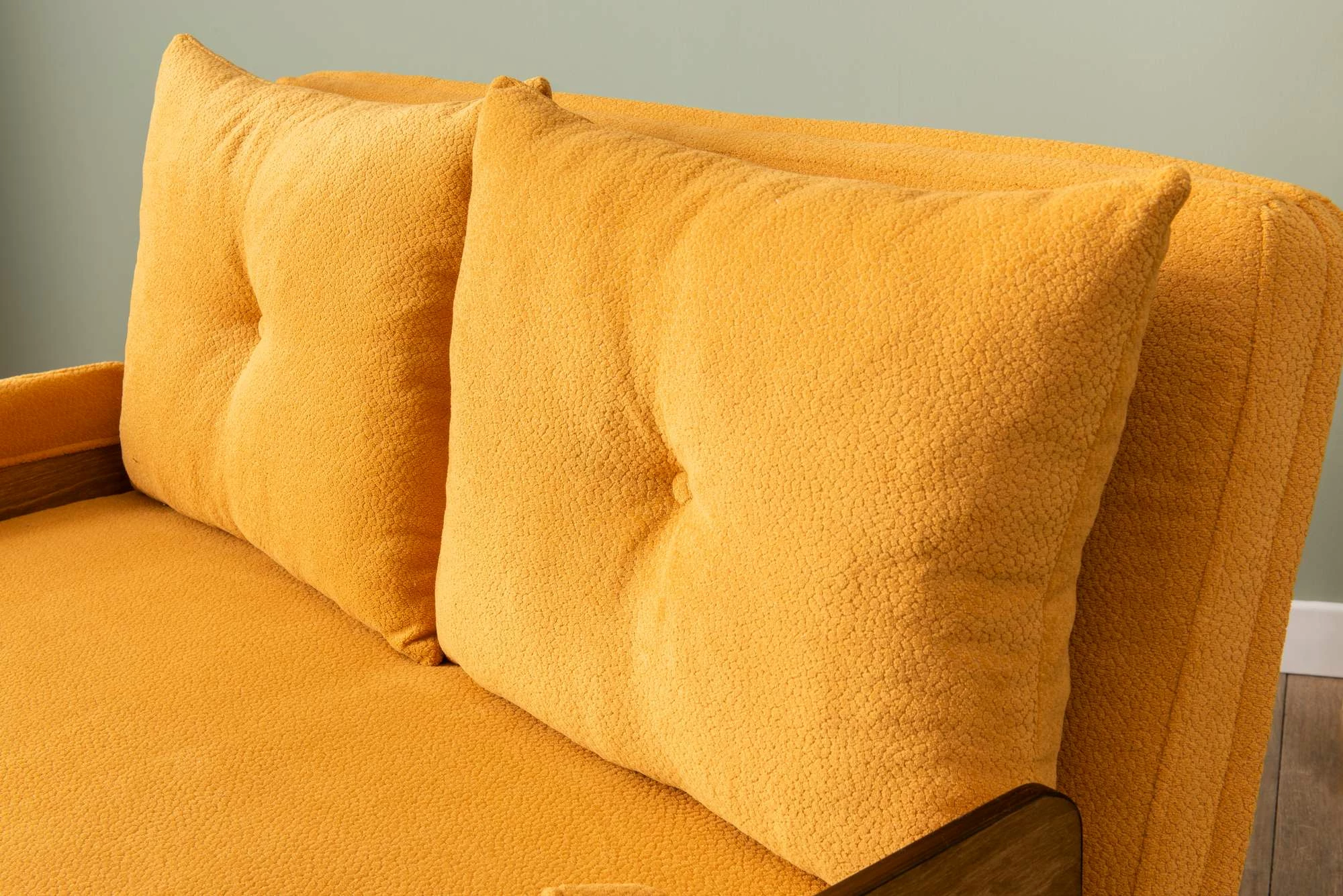 Divan-krevat dy vendësh, Cosmo, ngjyrë mustard, Atelier del Sofa