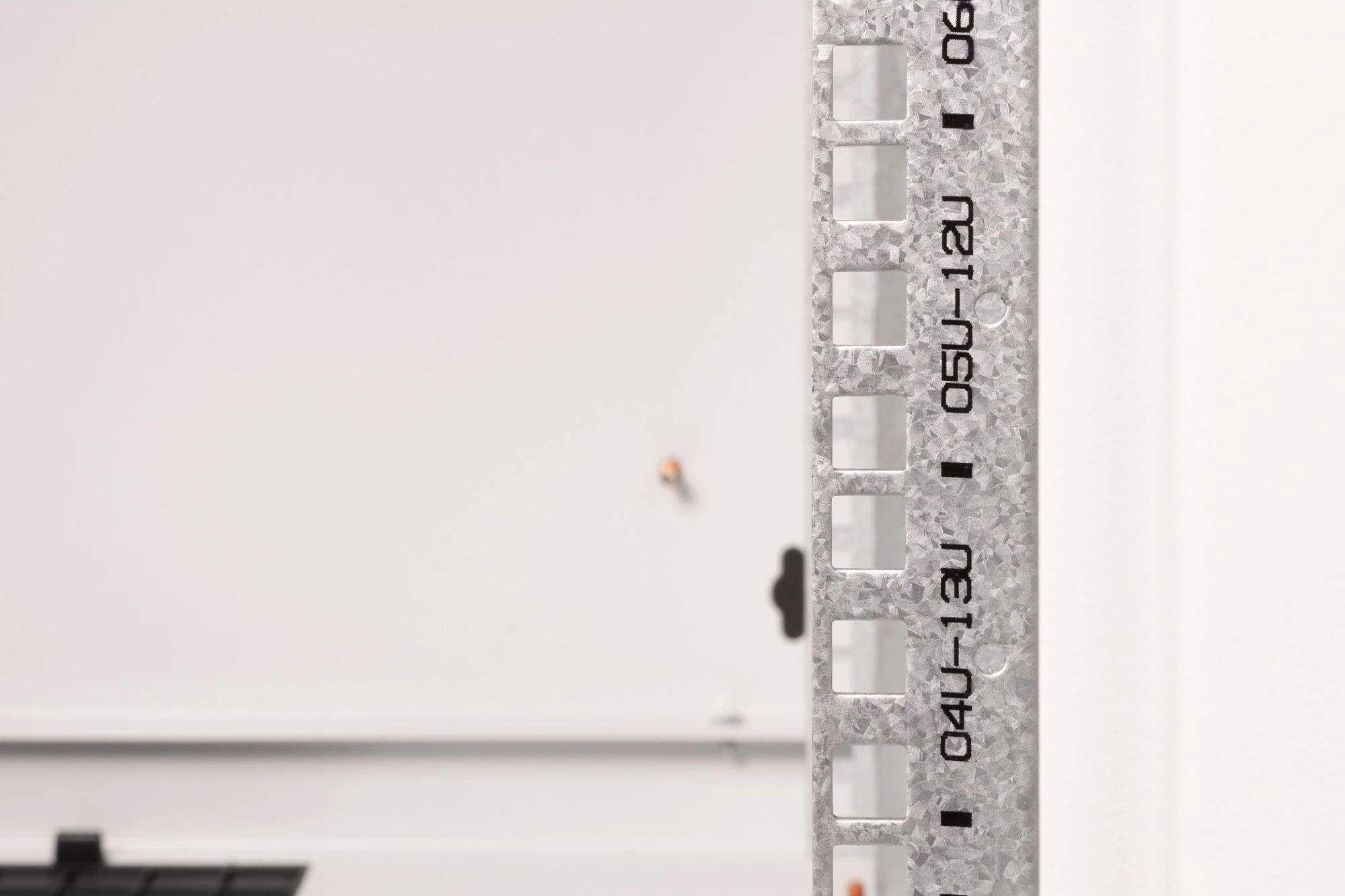 Kasë muri Digitus Unique 16HE 16U 820x600x600mm, xham, gri