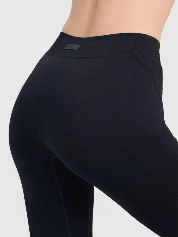 Pantallona treningu për femra 4F, të zeza