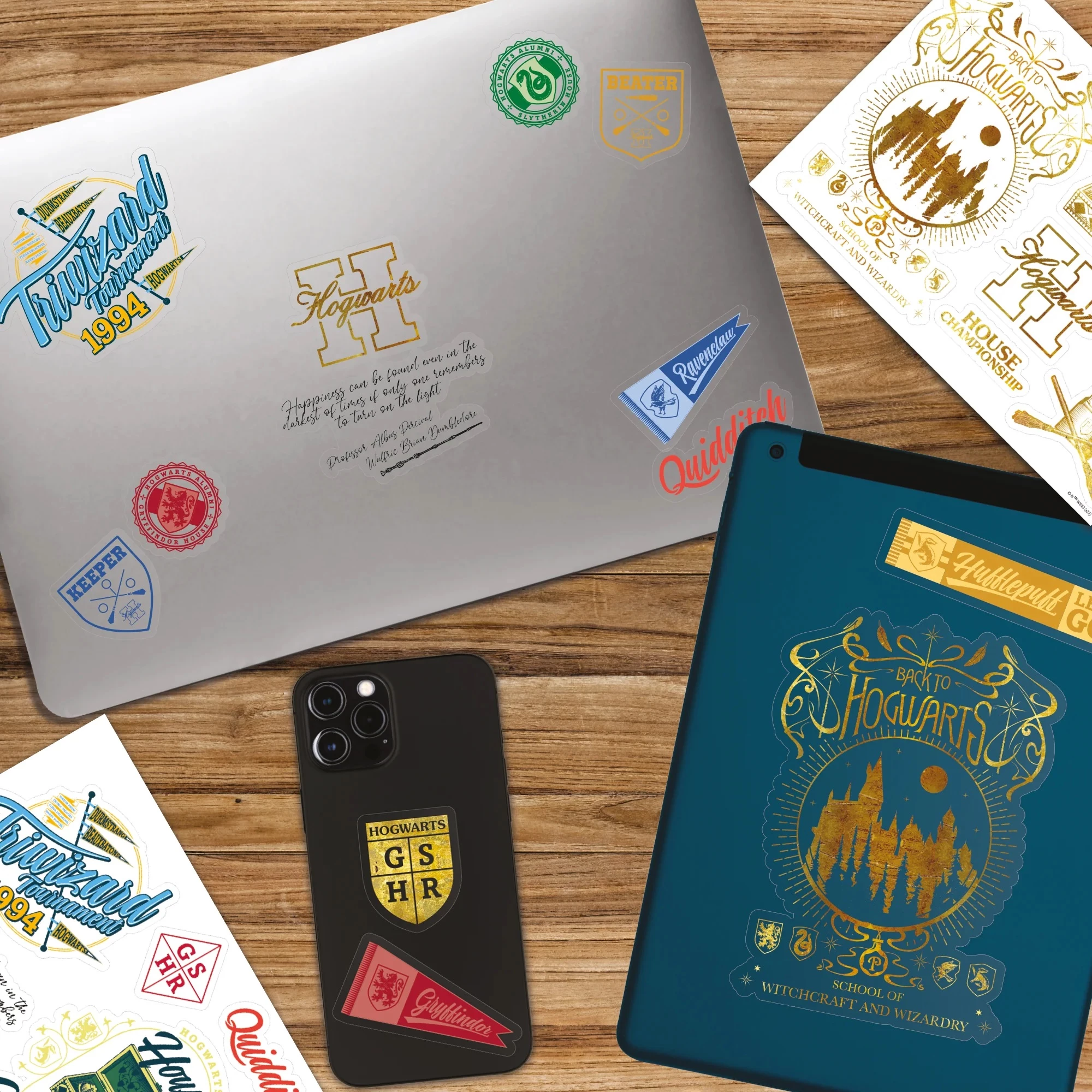 Set nalepka dekoruese Blue Sky Harry Potter Tech Decals, 4 fletë