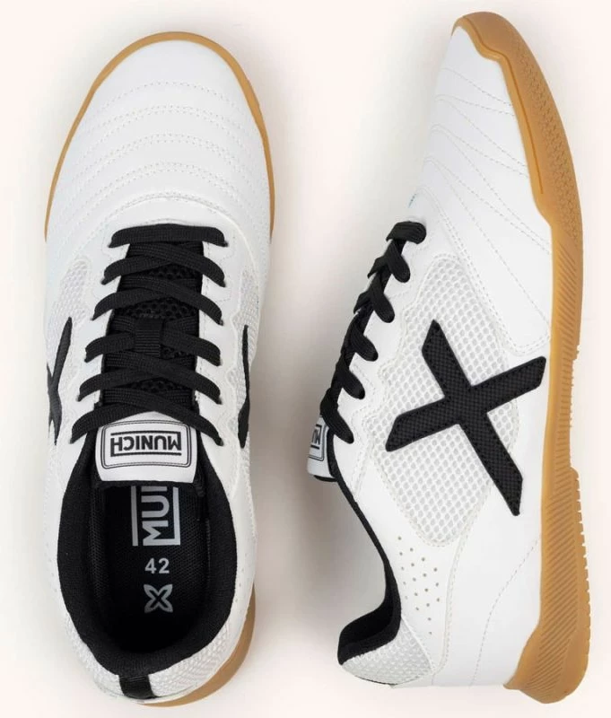 Atlete Munich, Debut 02 IN