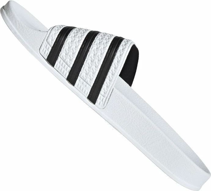 Papuqe për meshkuj adidas, të bardha
