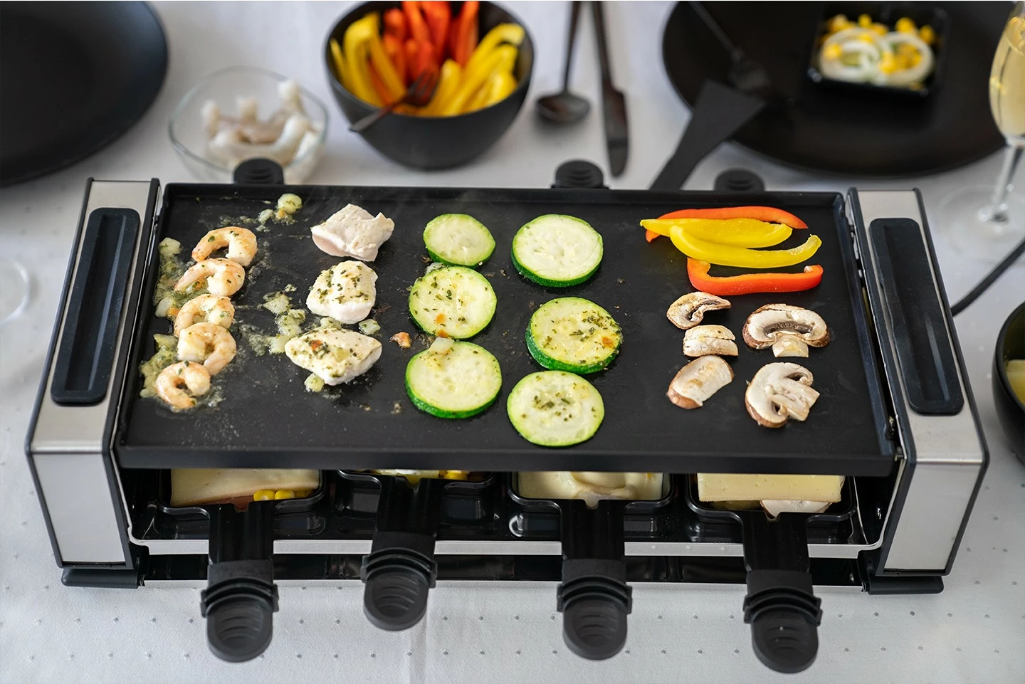 Raclette UNOLD 48730, 8 persona, plastikë, çelik inox, e zezë