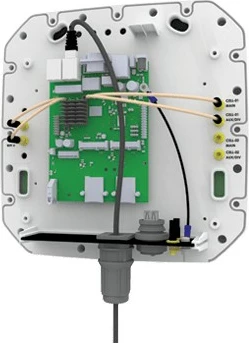 Antena Poynting EPNT-1, 7.5 dBi, 0.617 - 4.2 GHz, e bardhë