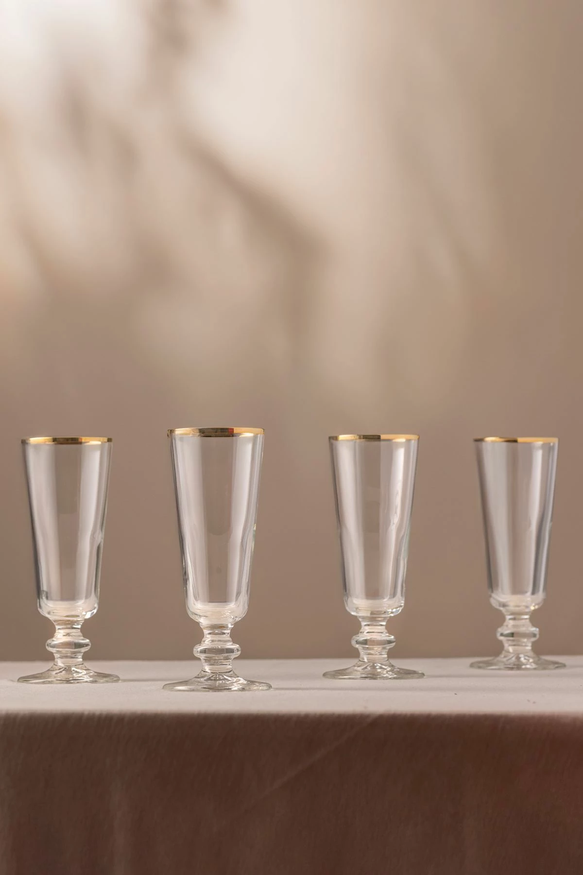 Set gotash prej qelqi (4 copë), Hermia Concept, Pure 180 - ari, transparent