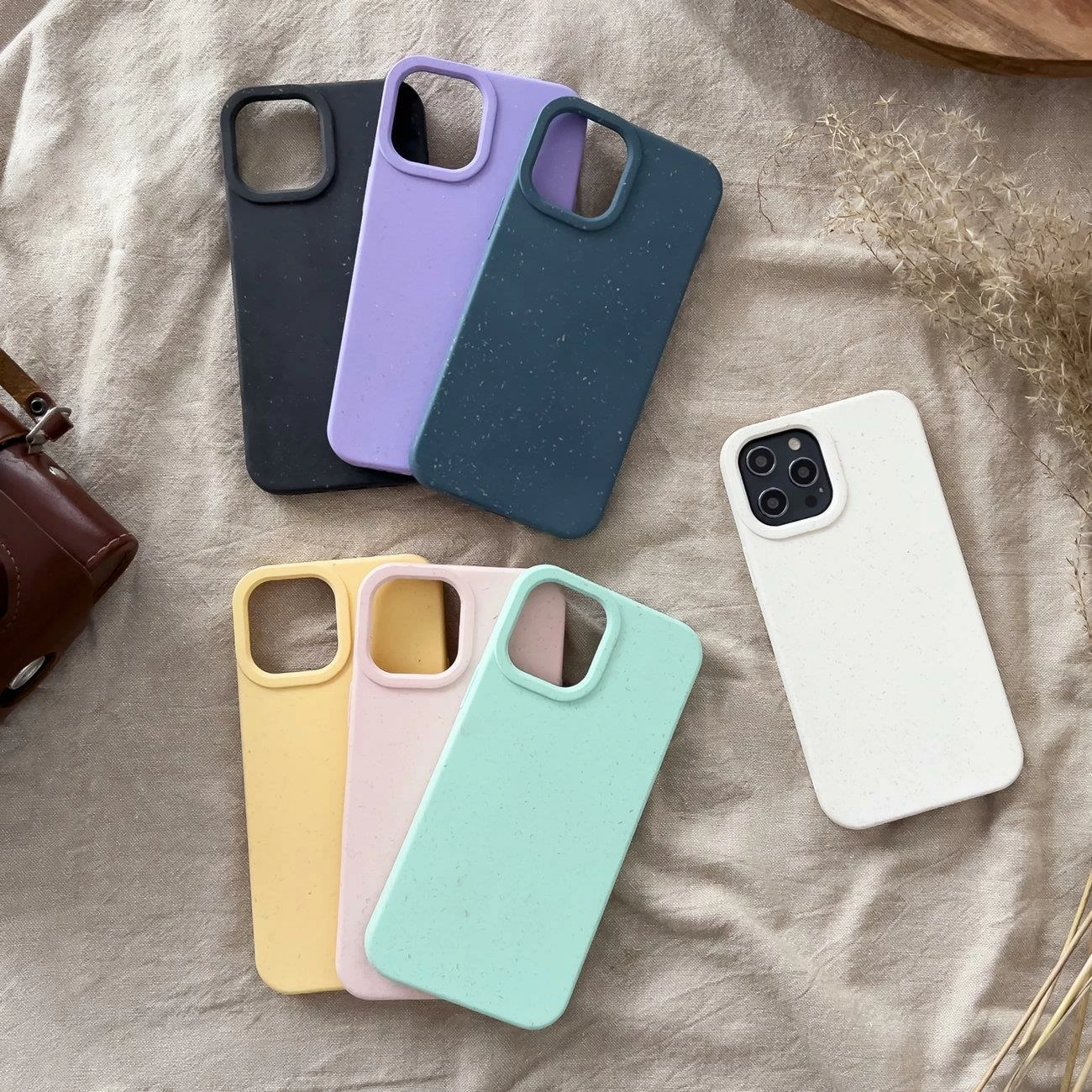 Mbështjellës Hurtel Eco Case për iPhone 14 Plus, silikon i biodegradueshëm, zi