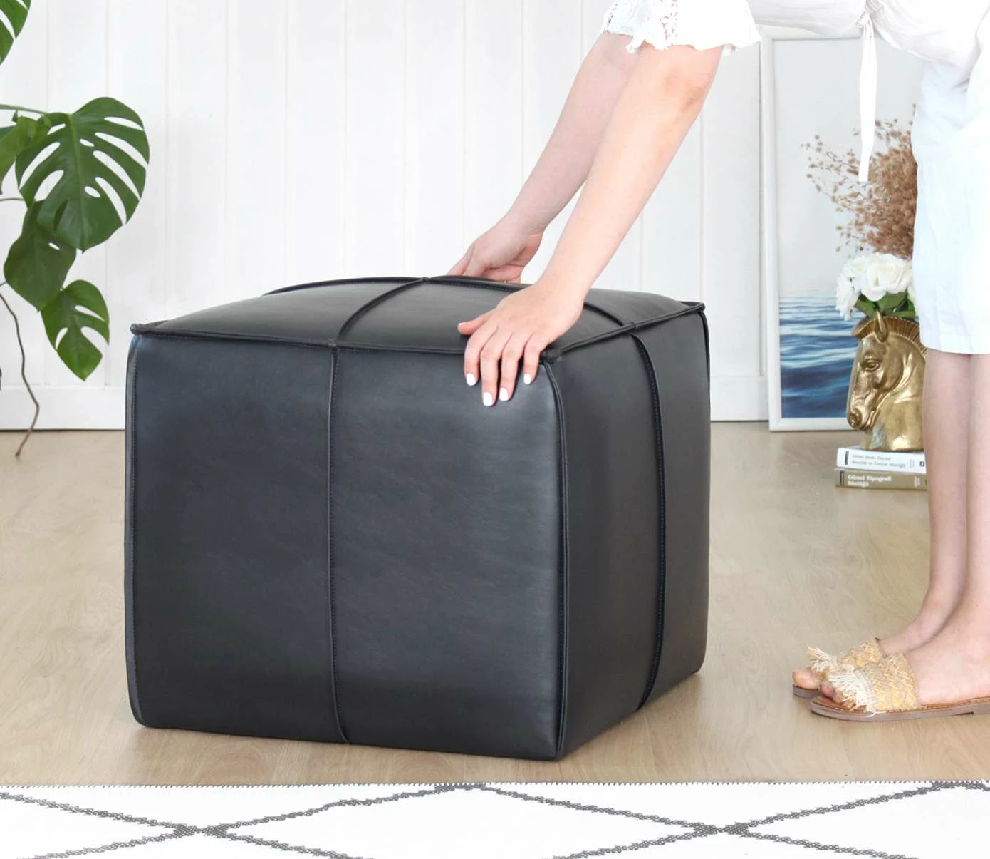 Puf i zi prej lëkure PU, Atelier del Sofa, Ottowel