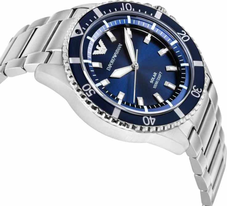Orë dore meshkujsh Emporio Armani World Explorer AR11697, argjendtë/kaltër, me kuti