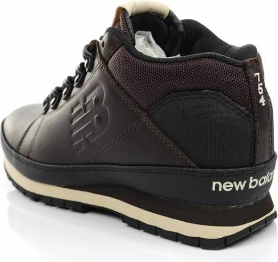 Këpucë për meshkuj New Balance, ngjyrë kafe
