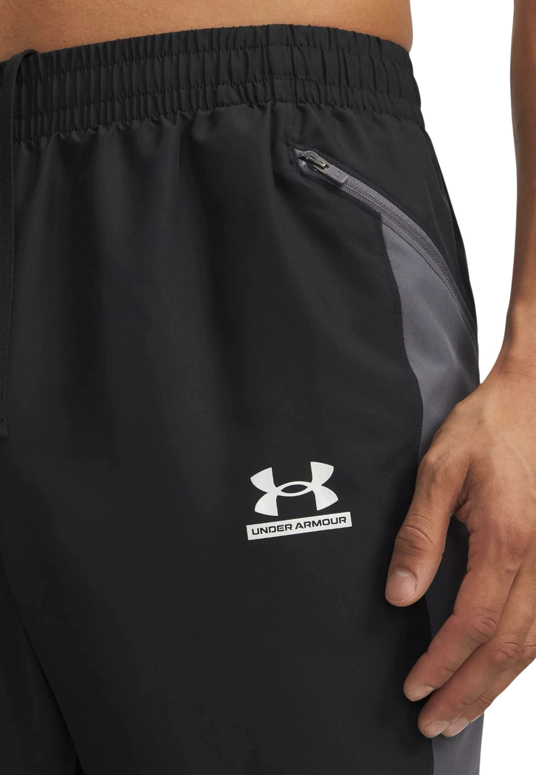Pantallona sportive për meshkuj Under Armour UA Tech Sport Pant 6011268, të zeza/bardha [Madhësia: XS]