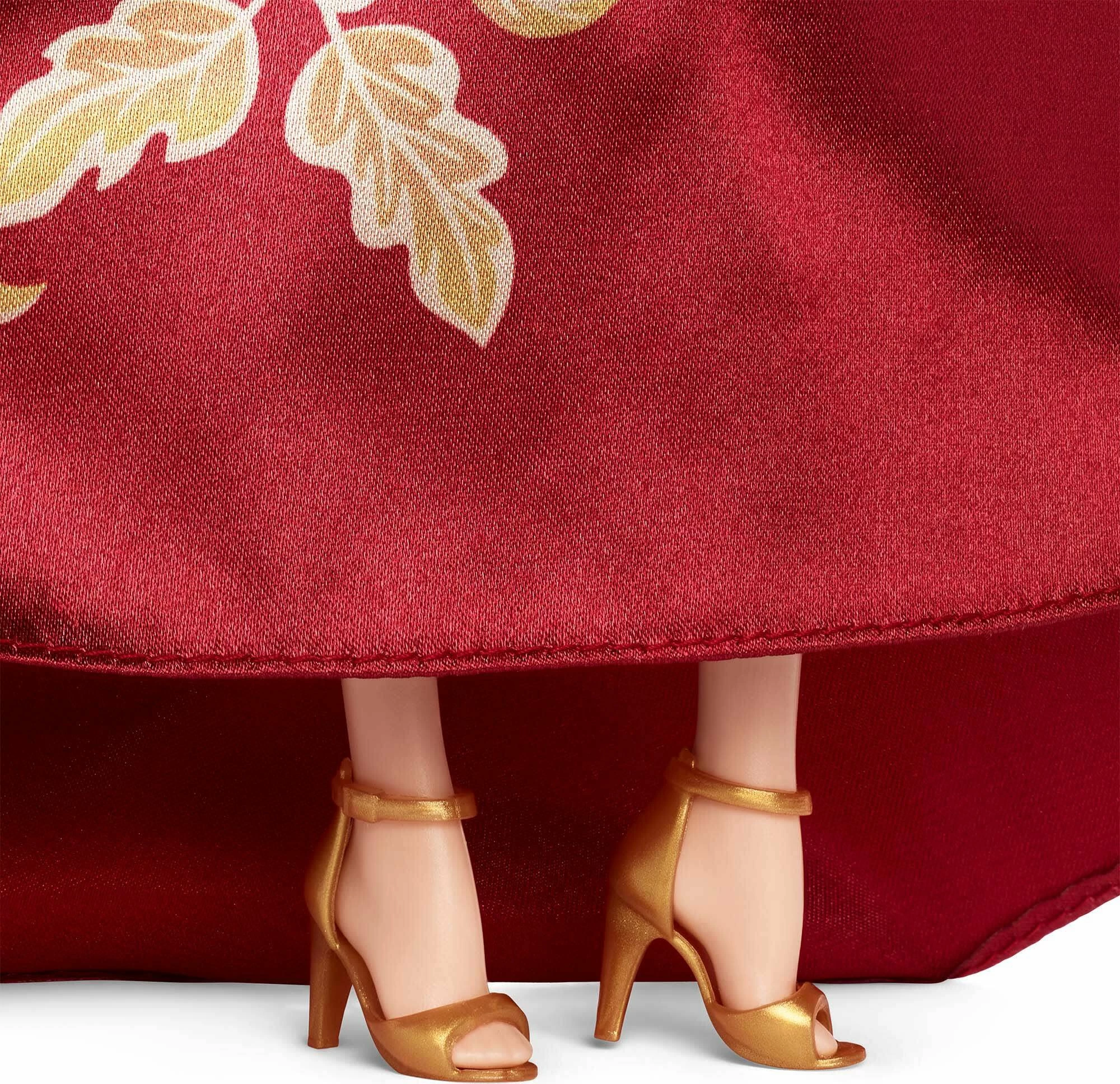 Kukull Barbie Mattel Signature Lunar New Year 2026 JJX83, koleksioniste, me stendë, e kuqe