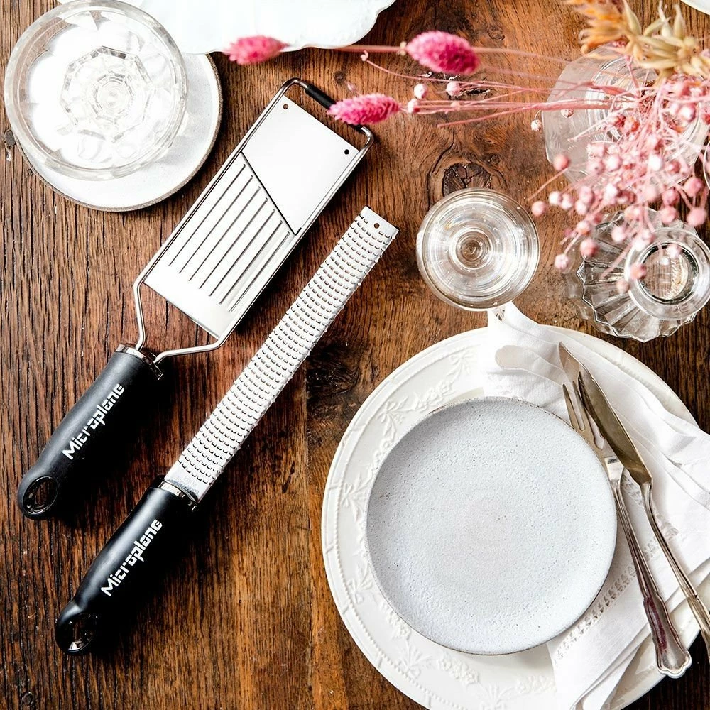 Set rende + dorëzë mbrojtëse Secret de Gourmet MC-36179, 3 copë + glove, e zezë