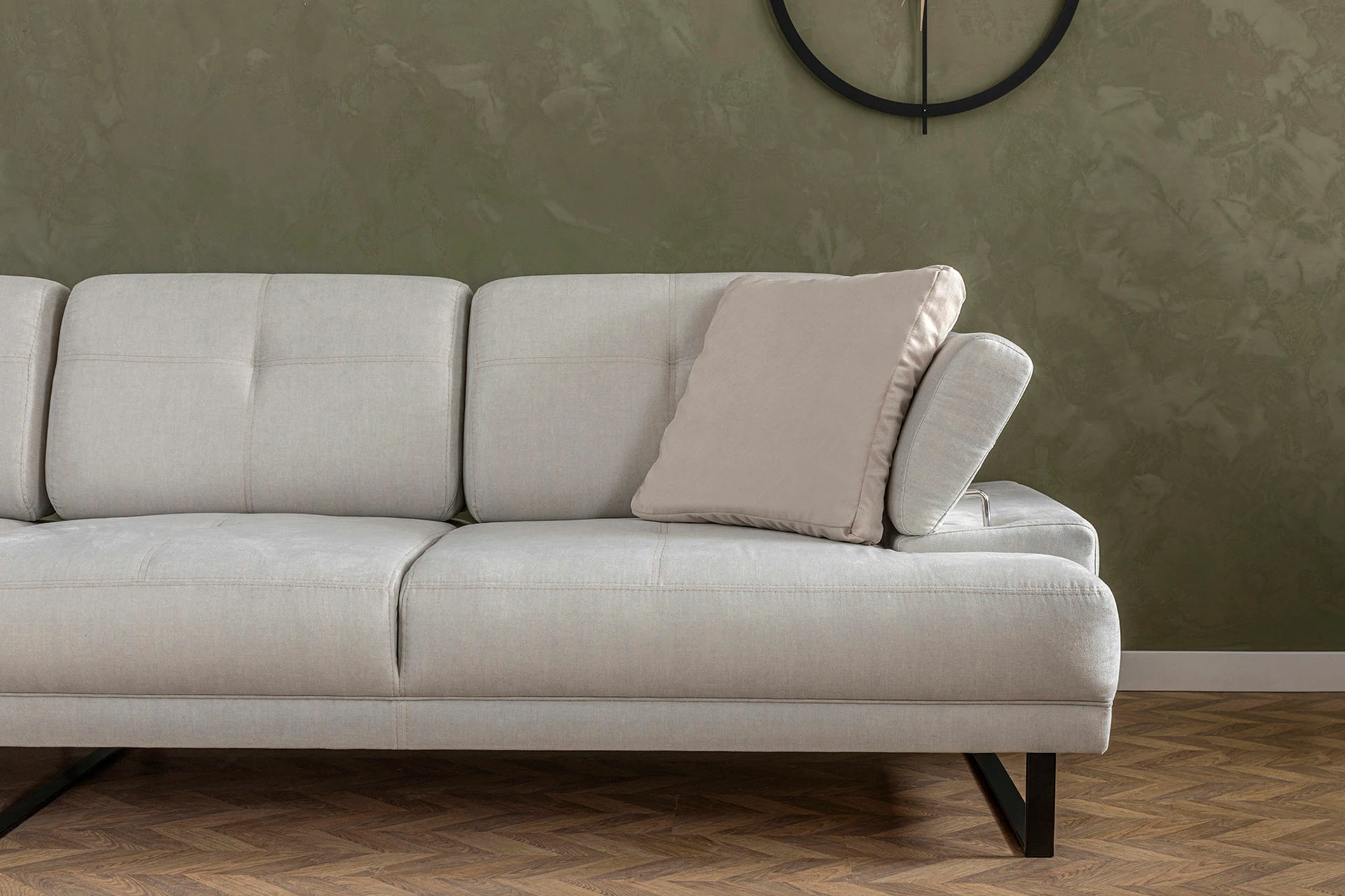 Këndore Atelier del Sofa, Mustang Small, e majtë, bezhë