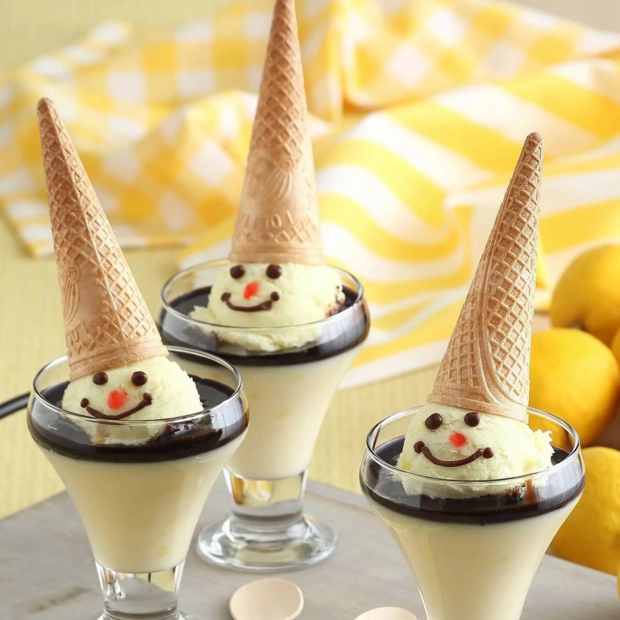 Gotë ëmbëlsire LAV HORECA Malibu 305 ml, transparente, set 8 copë