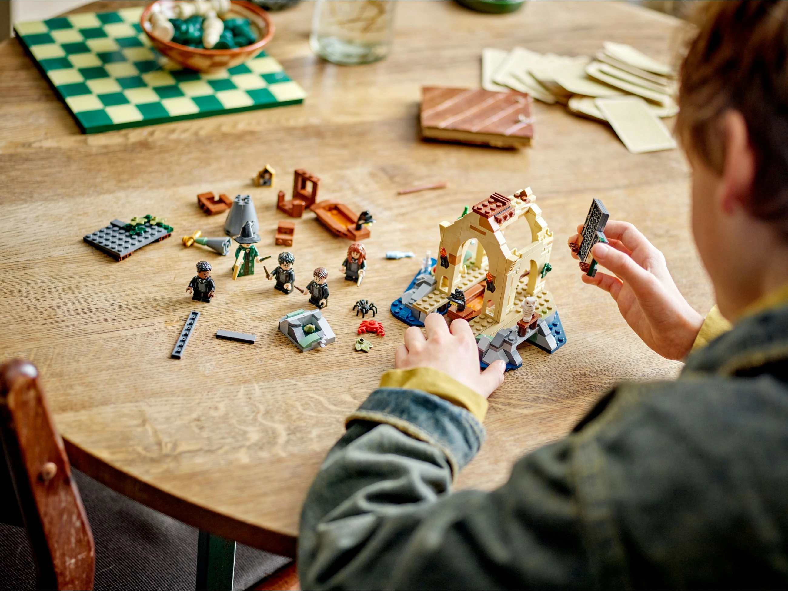 Set ndërtimi LEGO Harry Potter Hogwarts Castle Boathouse 350 pjesë, multingjyrësh