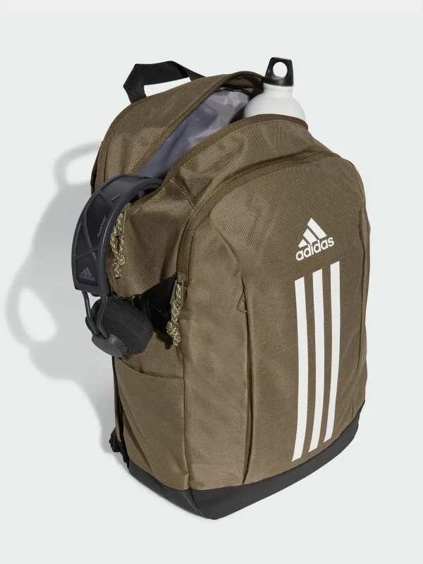 Shpinore adidas, kafe