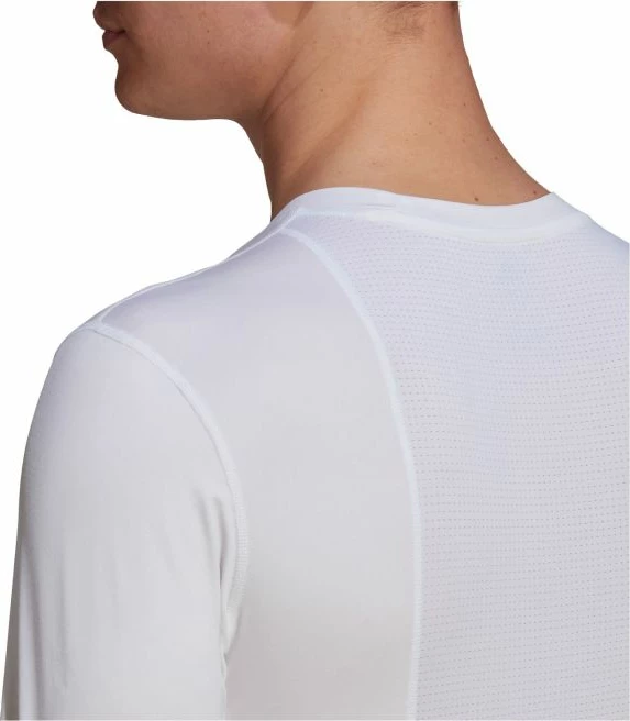 Maicë adidas TechFit për meshkuj, e bardhë