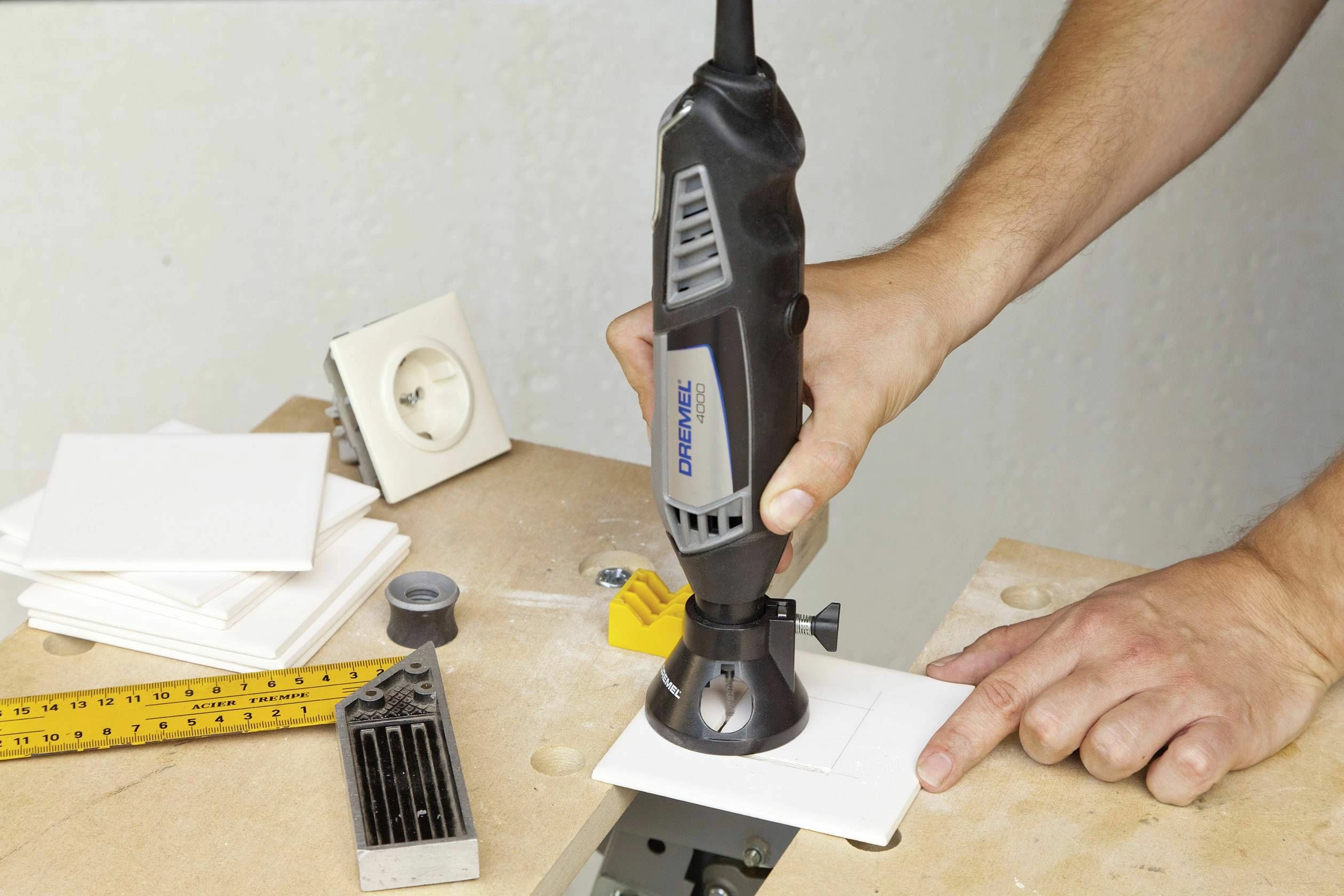 Majë prerëse spirale për pllaka Dremel 2615056232 3.2mm