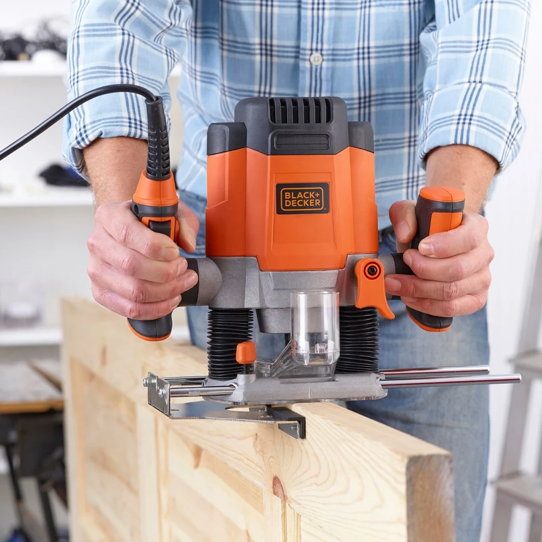 Router elektrik BLACK+DECKER KW1200EKA-QS, Gri/Portokalli