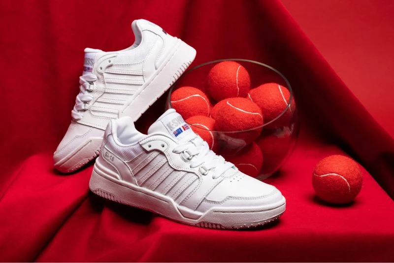 Atlete femra K-Swiss, të bardha