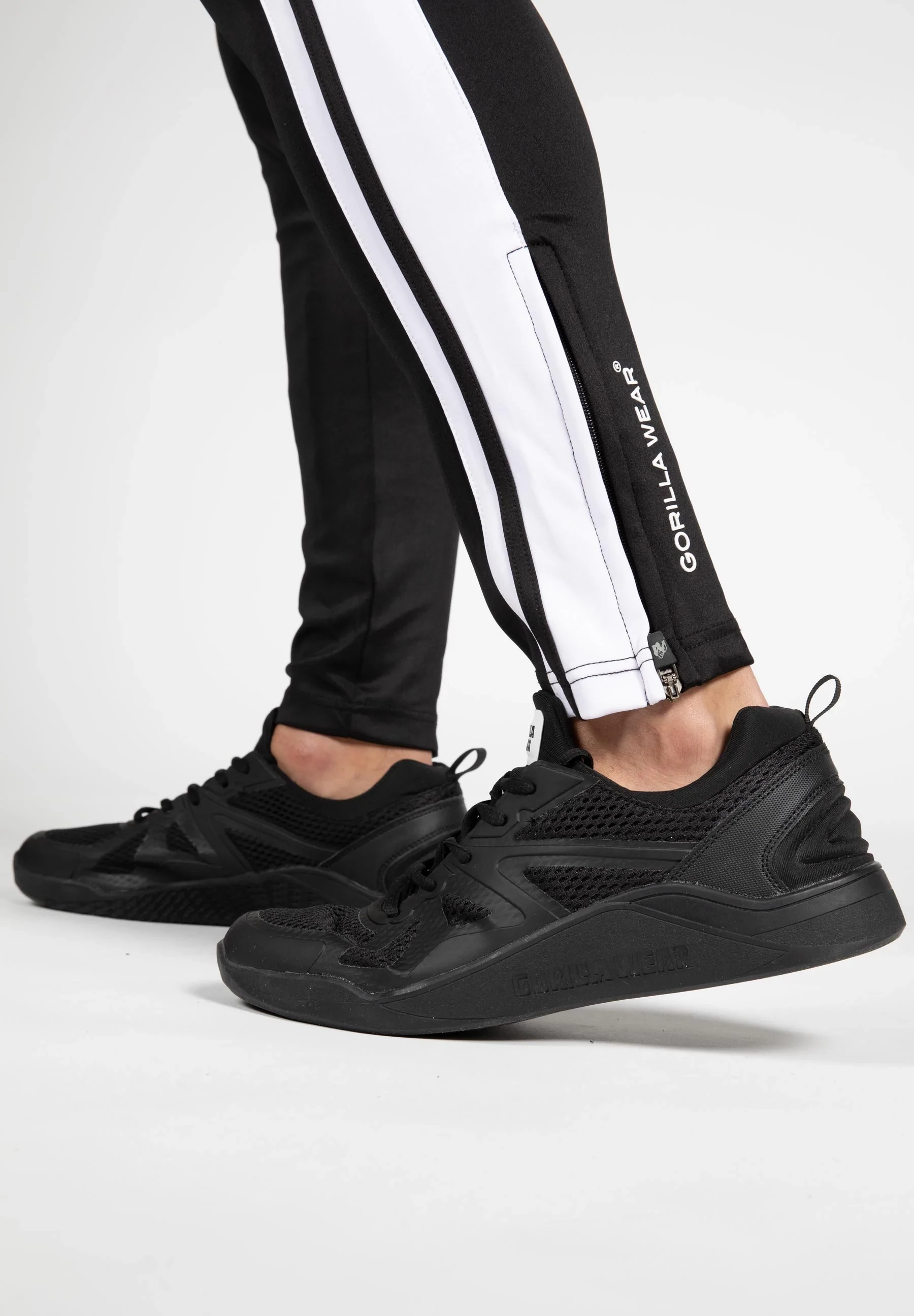 Stratford Track Pants - Black [Madhësia: S]