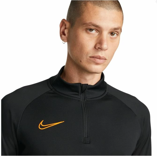 Duks për meshkuj Nike, i zi