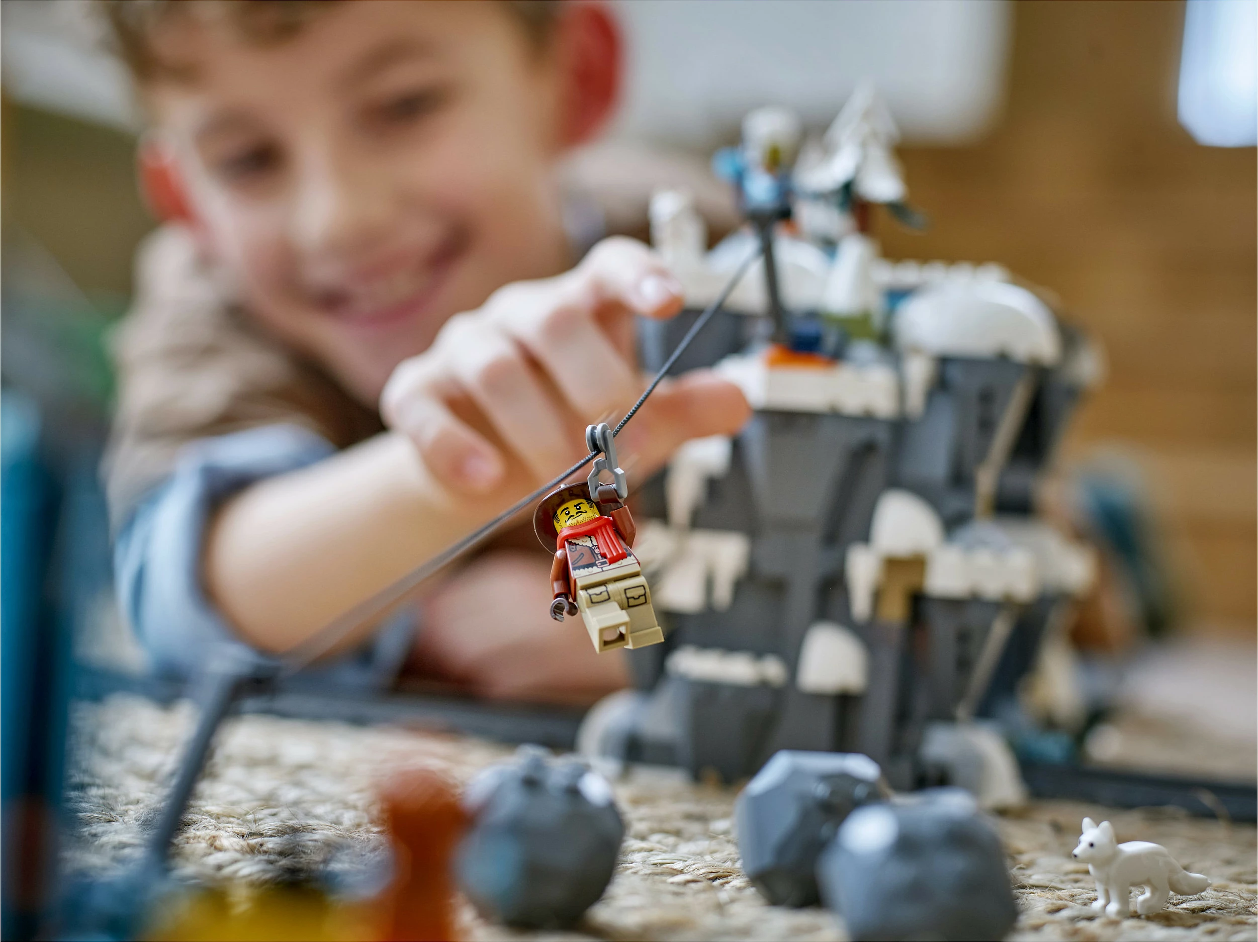 Set ndërtimi LEGO City Explorers Arctic Polar Express Train 60470, tren i telekomanduar Powered Up, 1517 copë, 7+, shumëngjyrësh