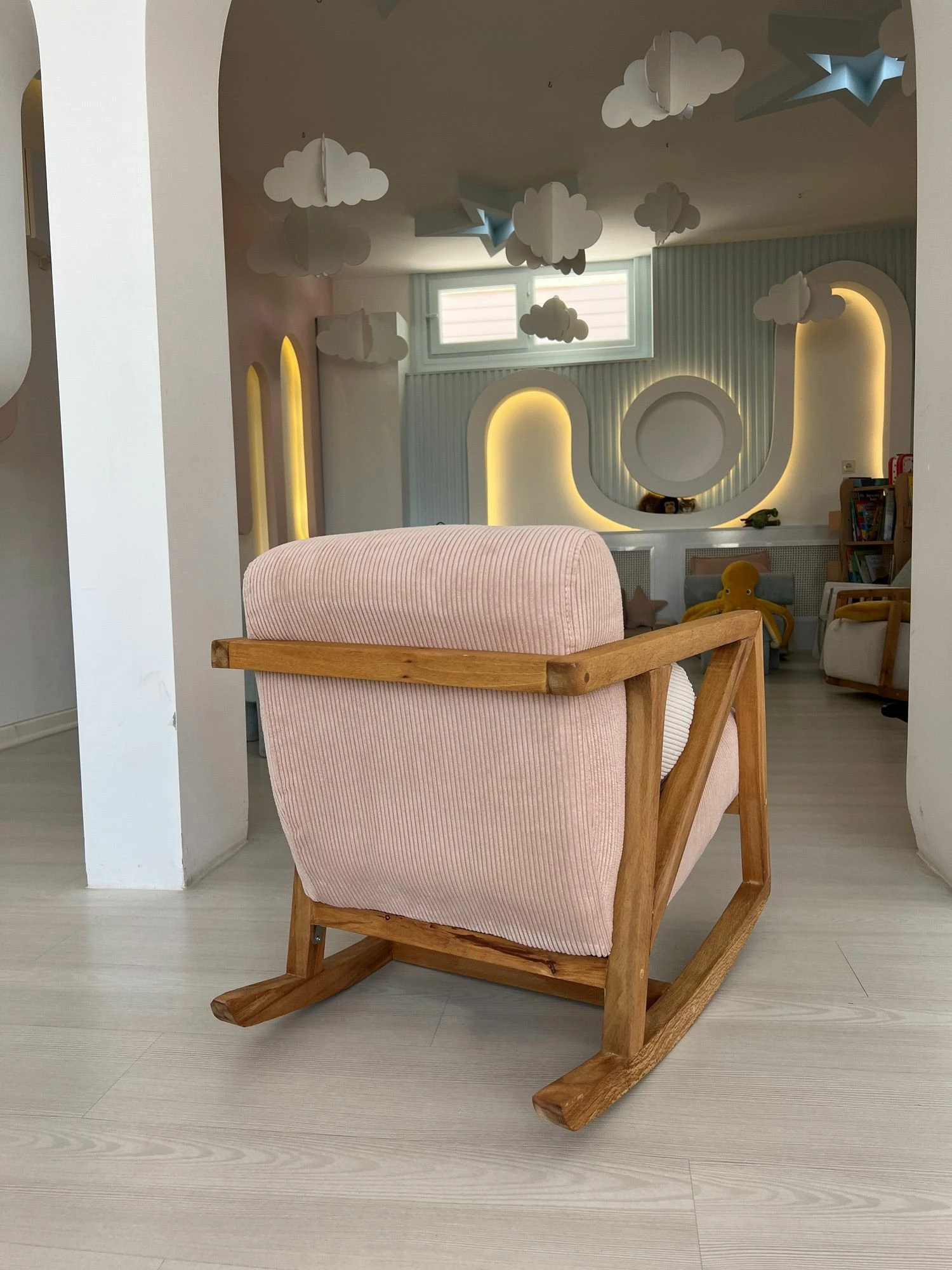 Karrige lëkundëse Wing, Atelier del Sofa, NiniMini, rozë
