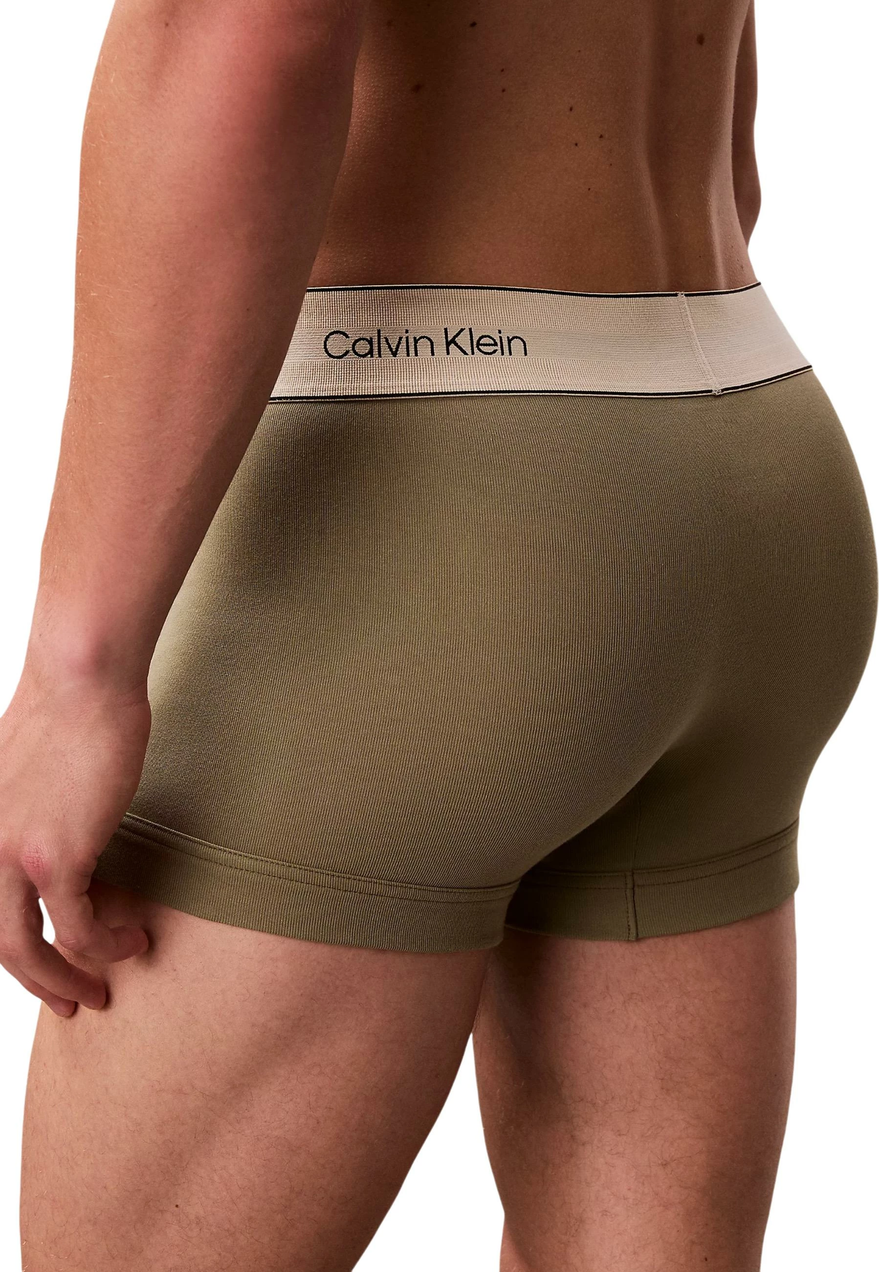 Të brendshme për meshkuj Calvin Klein Underwear TRUNK 3PK LV00NB4446, kafe baltë [Madhësia: S]
