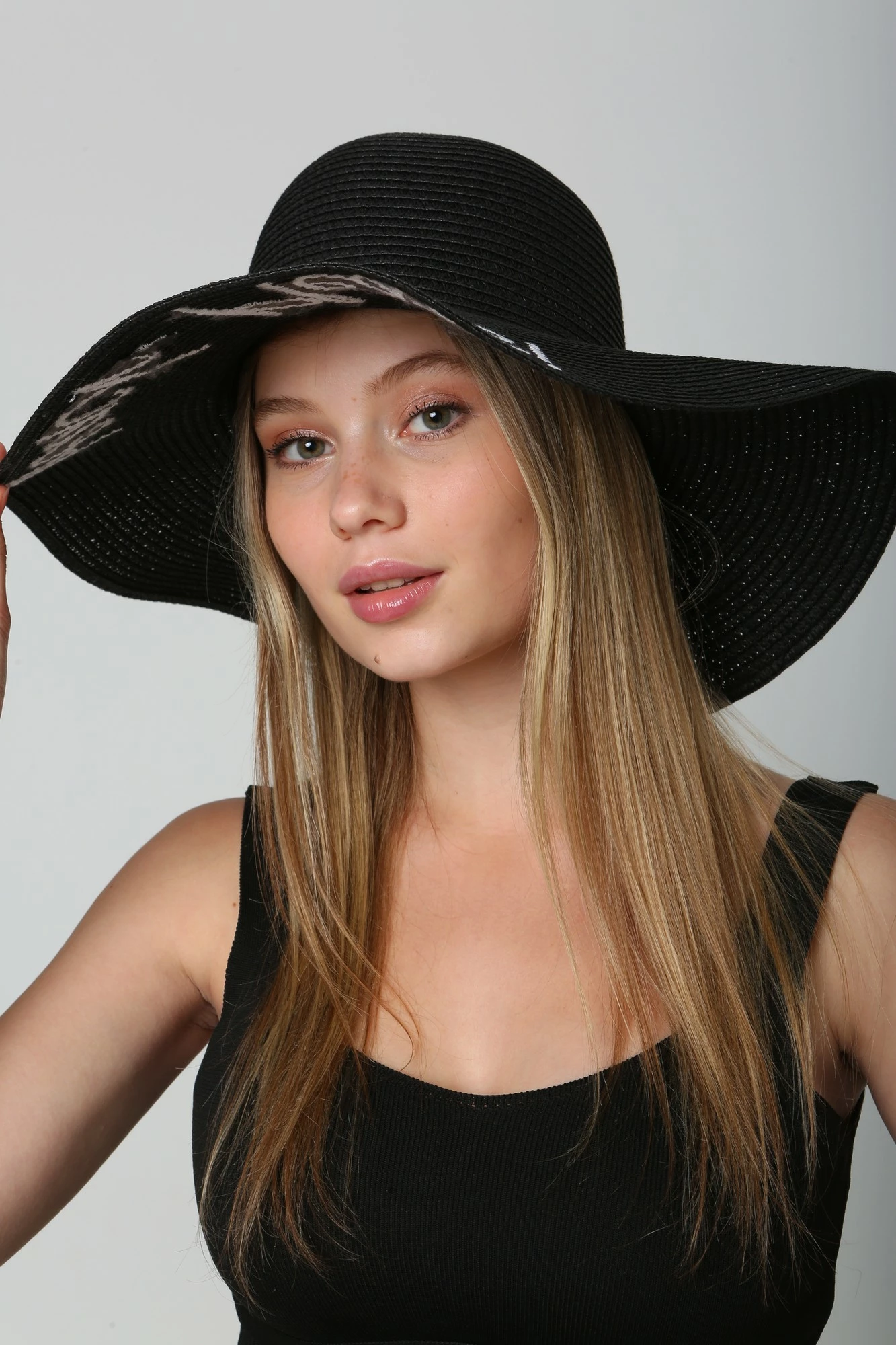 Kapelë për gra, Jumeon, Hsr2029, e zezë