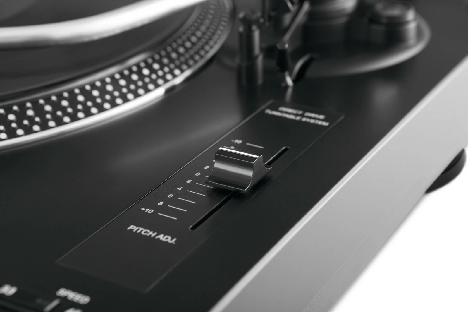 Gramofon TechniSat Techniplayer LP 300, direct drive me quartz, USB për digitizim, phono preamp i integrum, i zi, set me aksesorë