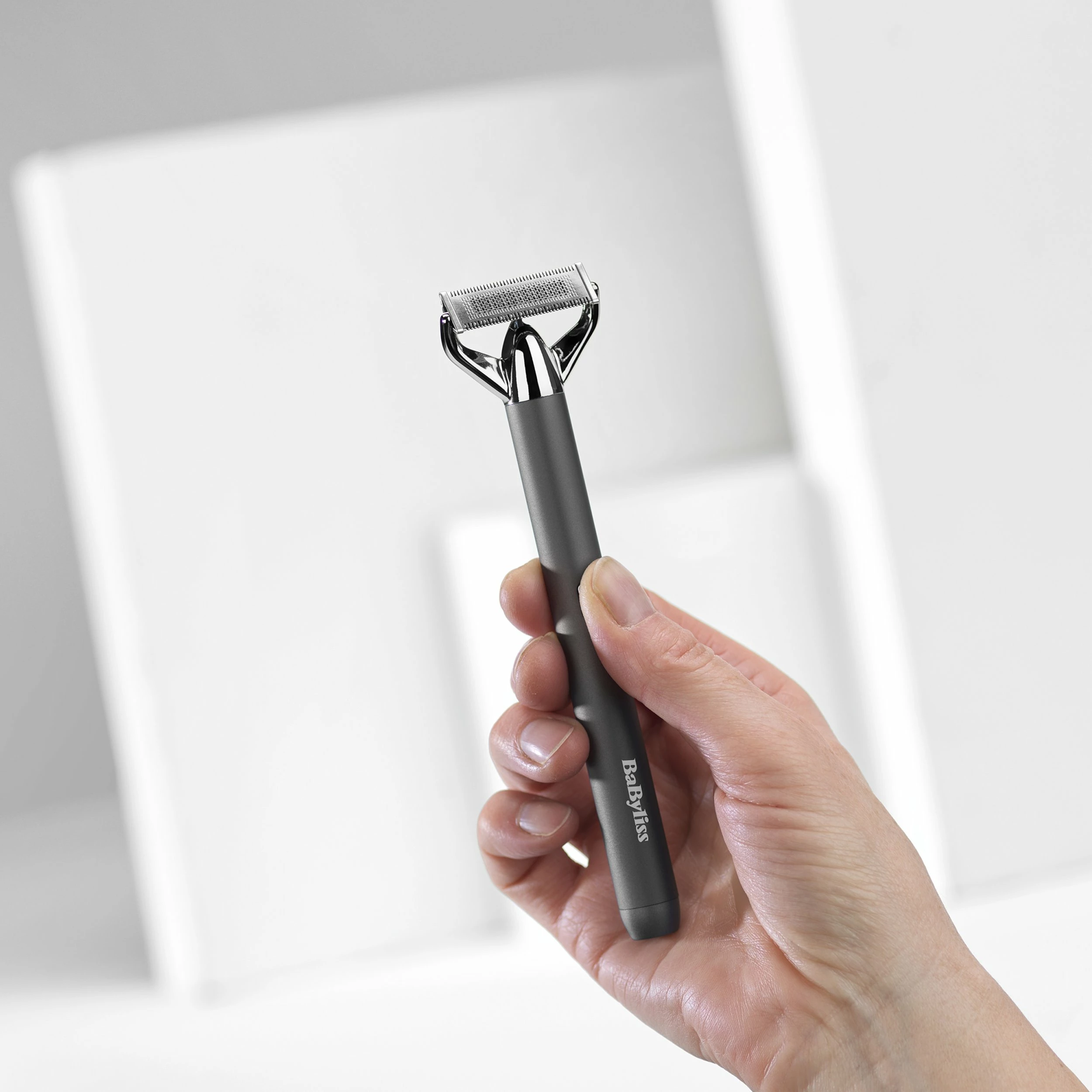 Trimmer për mjekër BaByliss Super-X Metal OT996E, 0.2-5 mm, i papërshkueshëm nga uji IPX7, gri, set me krehëra dhe bazë