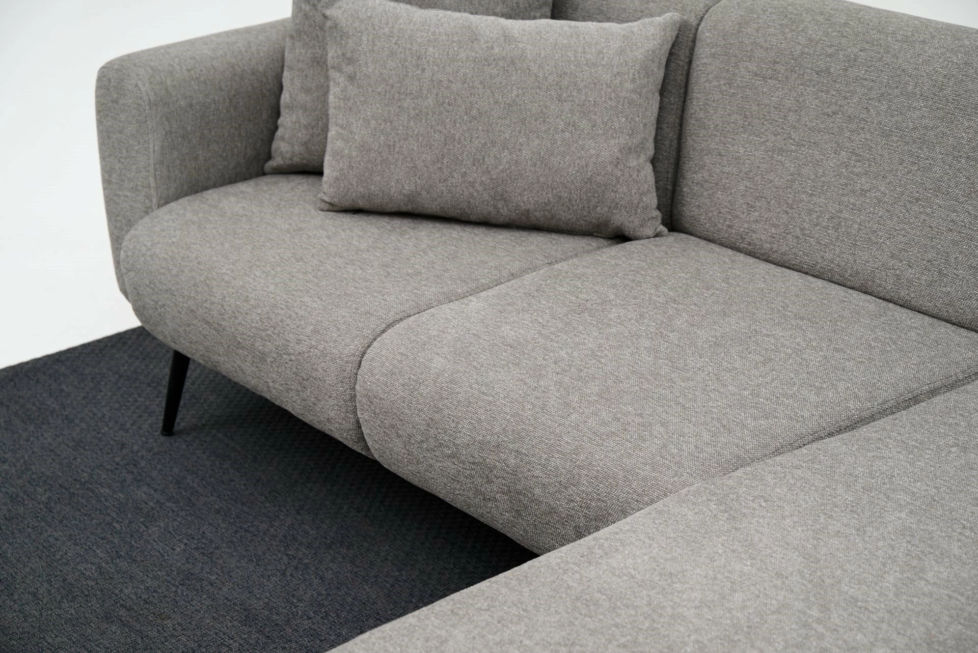 Këndare Atelier del Sofa, ana e djathtë, ngjyrë gri e çelët