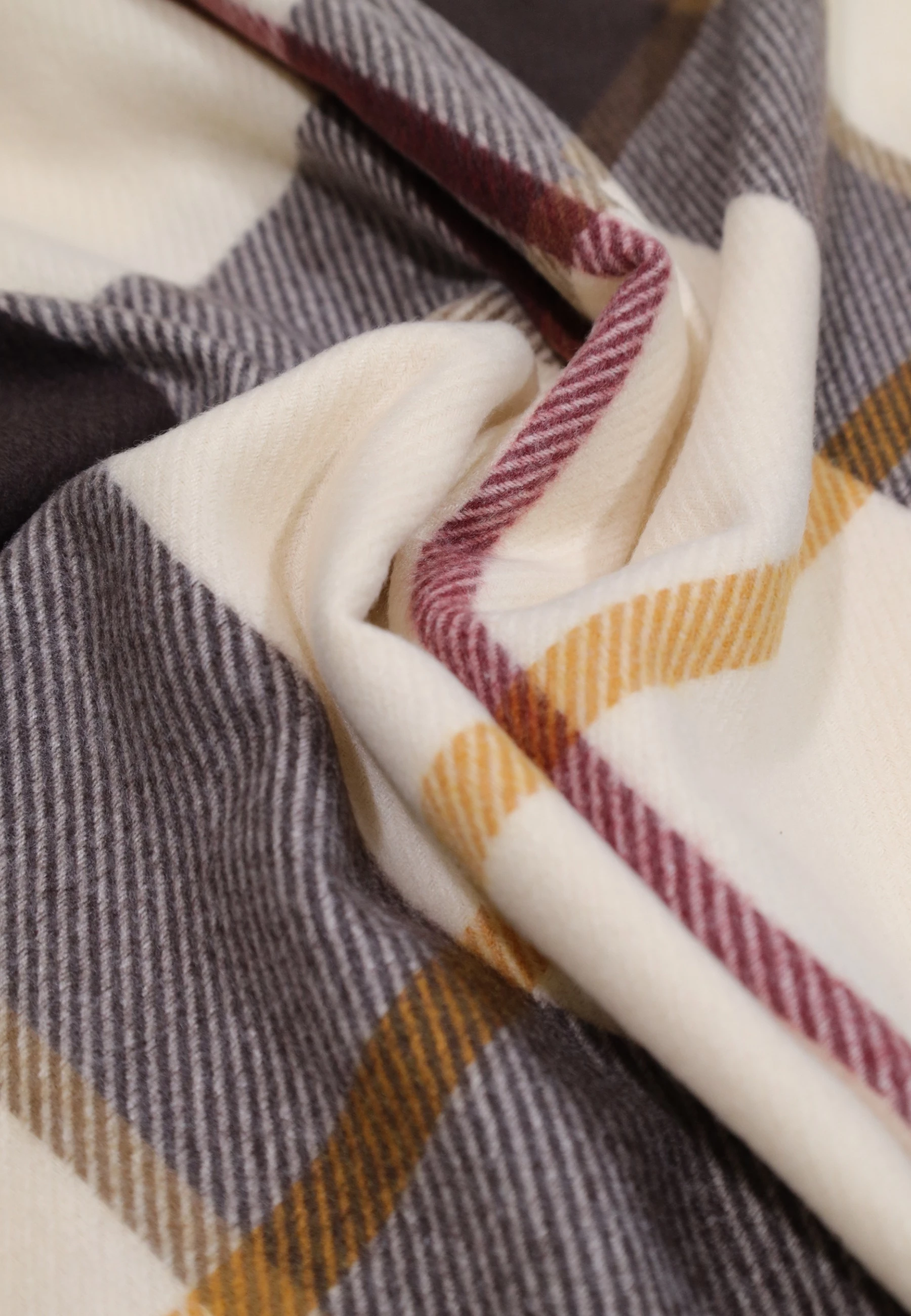 Shall për femra Barbour Harriet Tartan 262MLSC0494, krem