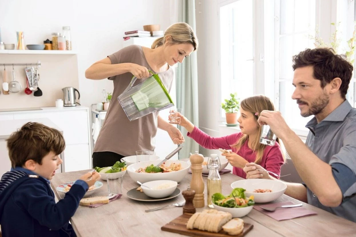 Ibrik filtri për ujë BRITA Marella me Maxtra Pro PP, 2.4L, grafit