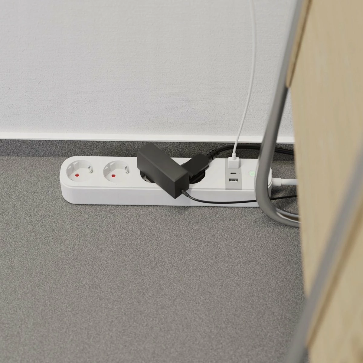 Zgjatës prizash smart Tesla PS300 TSL-SPL-SPS300, 4x Schuko + 3x USB, Wi‑Fi, kabllo 2 m, bardhë