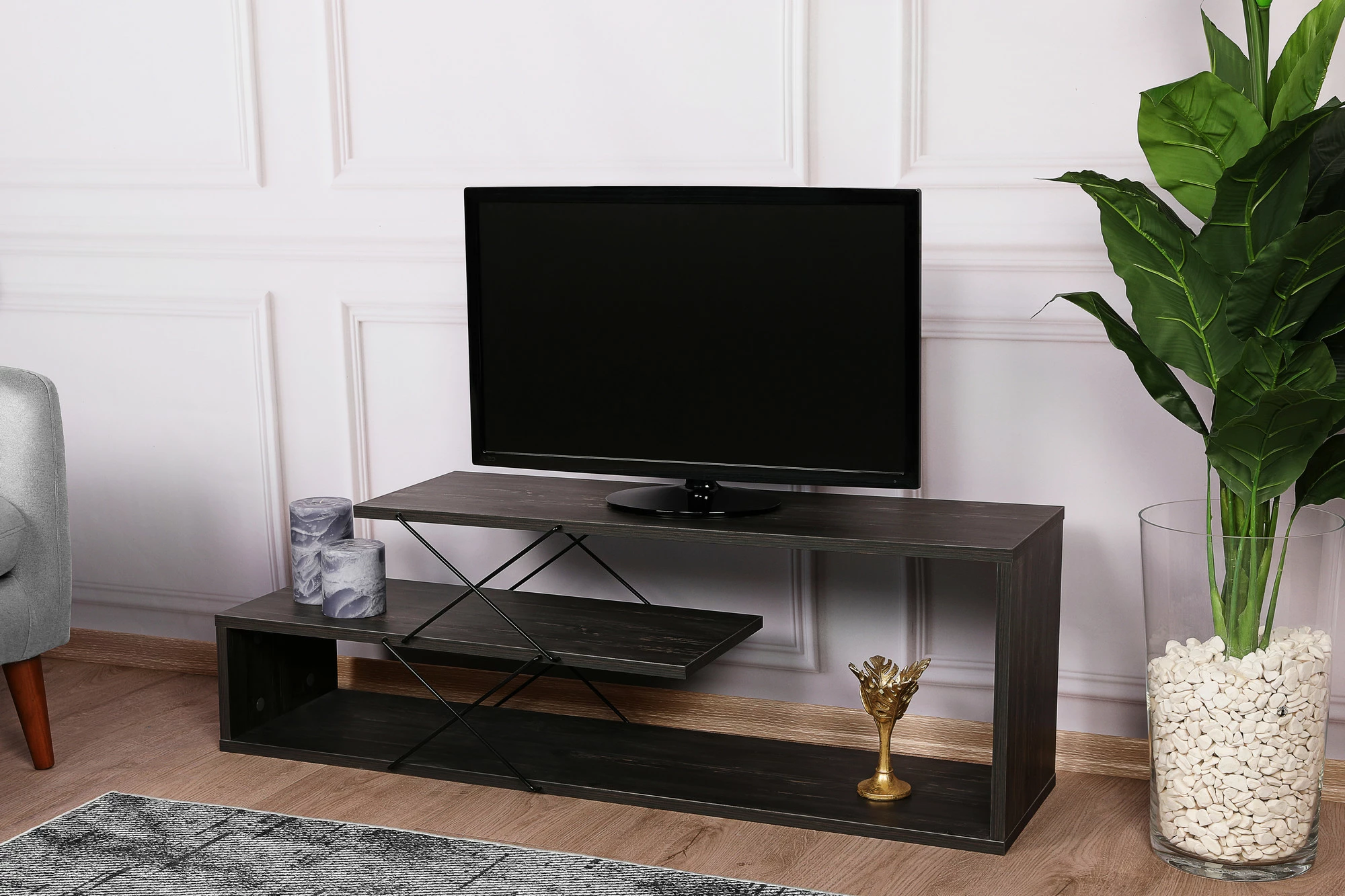 Komodë TV Hanah Home, dizajn Zigzag, ngjyrë kafe e errët