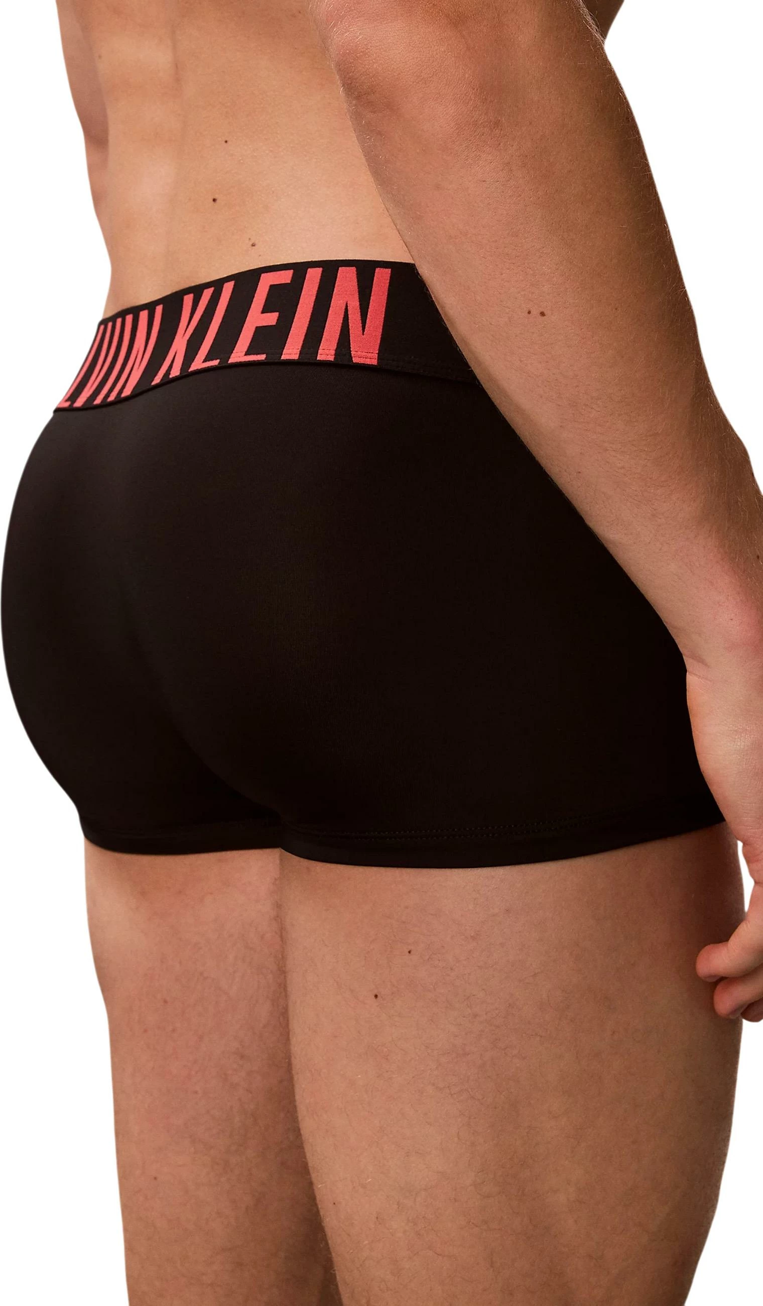 Të brendshme për meshkuj Calvin Klein Underwear Low Rise Trunk 3PK 000NB3611A, të zeza/blu [Madhësia: XS]