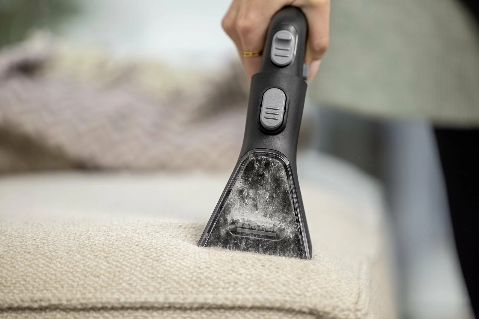 Aspirator larës Kärcher SE 4 Plus 1.081-170.0, 1000 W, 4 L, i bardhë