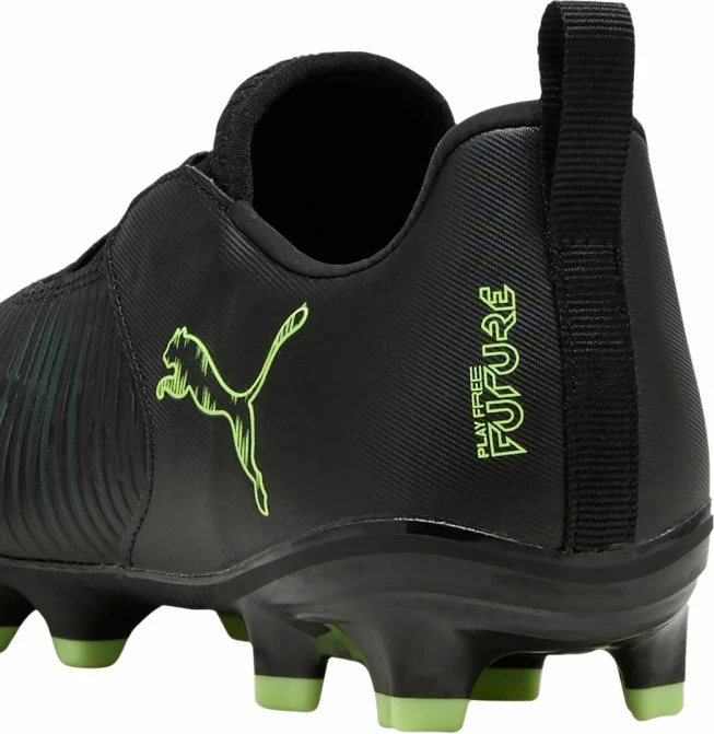 Atlete futbolli Puma për fëmijë dhe meshkuj, të zeza