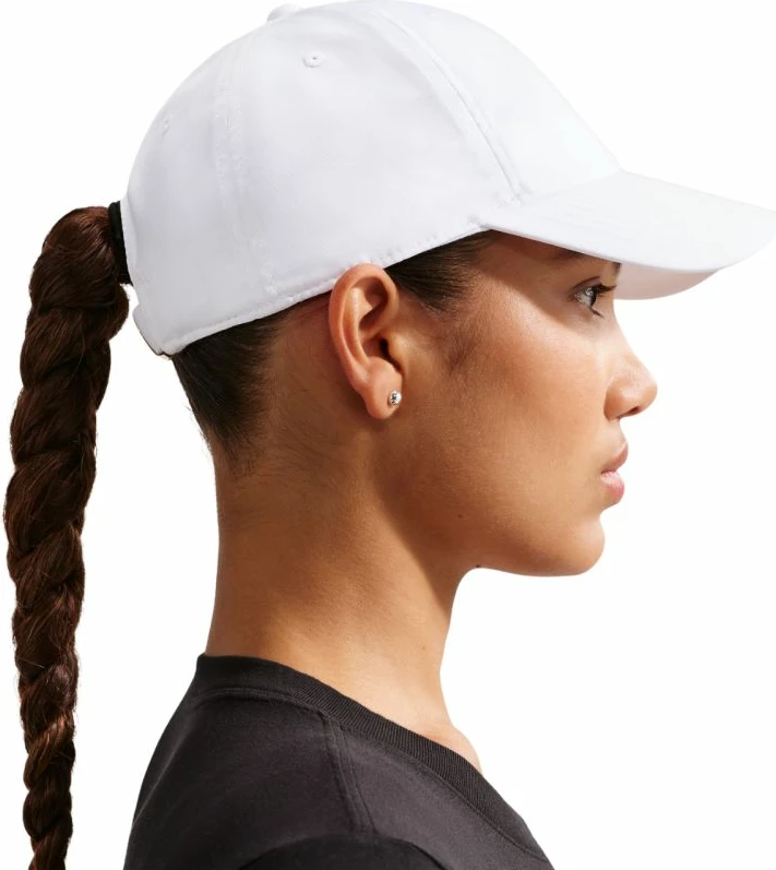 Kapelë Nike Dri-FIT Club FB5372 101, e bardhë