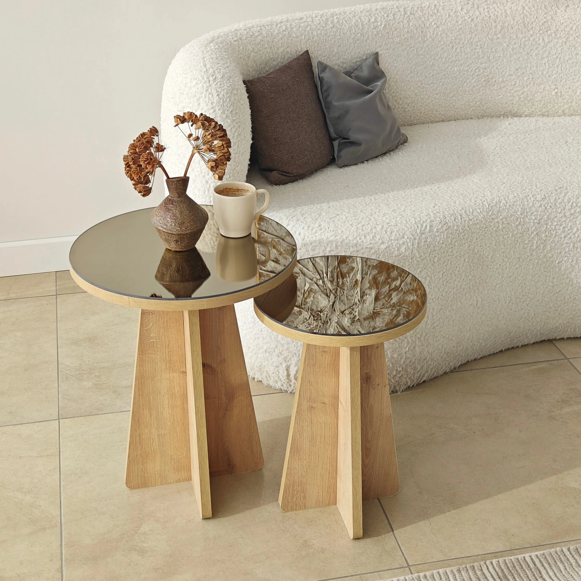 Set tavolinash anësore Skye Decor, Luna 2, bronzi, lisi sapphire