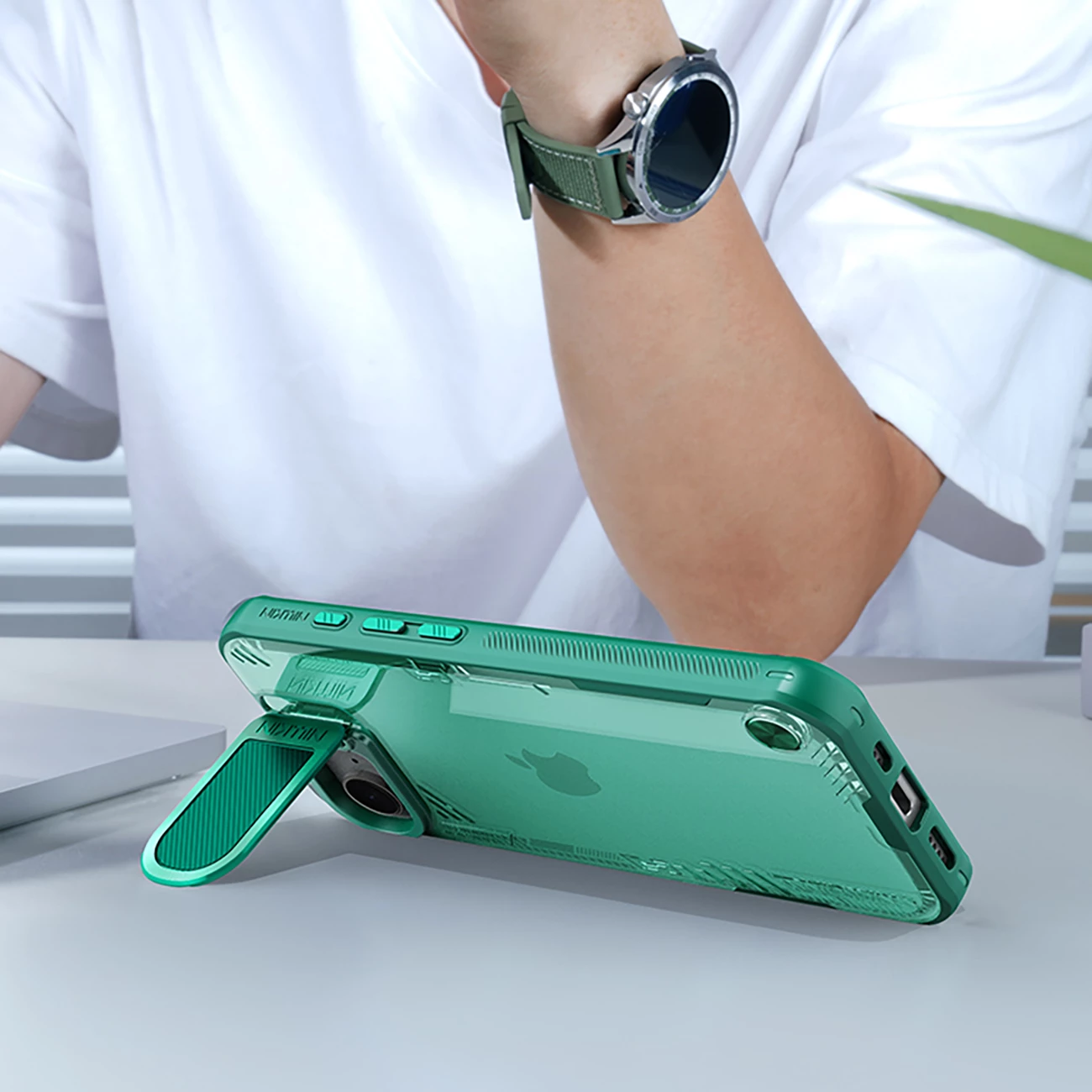 Mbështjellës Nillkin Iceblade Prop për iPhone 16e, me kapak kamere dhe stand, Gjelbër